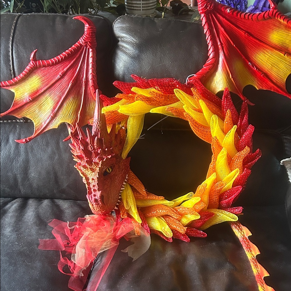 Fiery Dragon Wreath